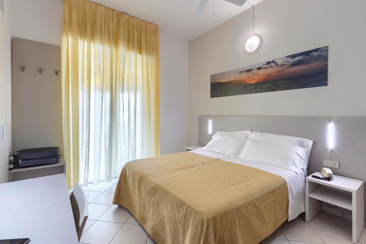 Savoia Hotel Misano Adriatico Eksteriør billede