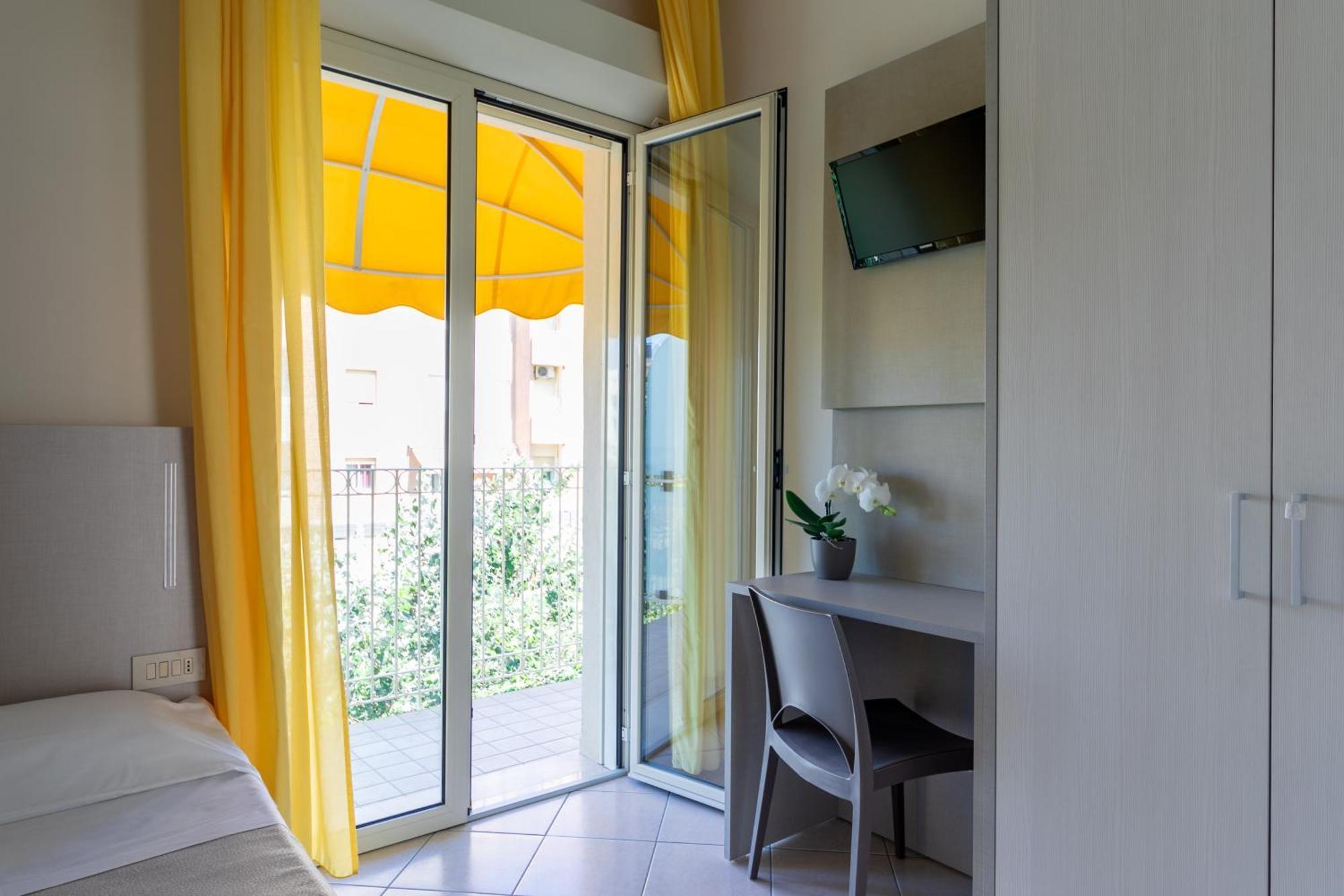 Savoia Hotel Misano Adriatico Eksteriør billede