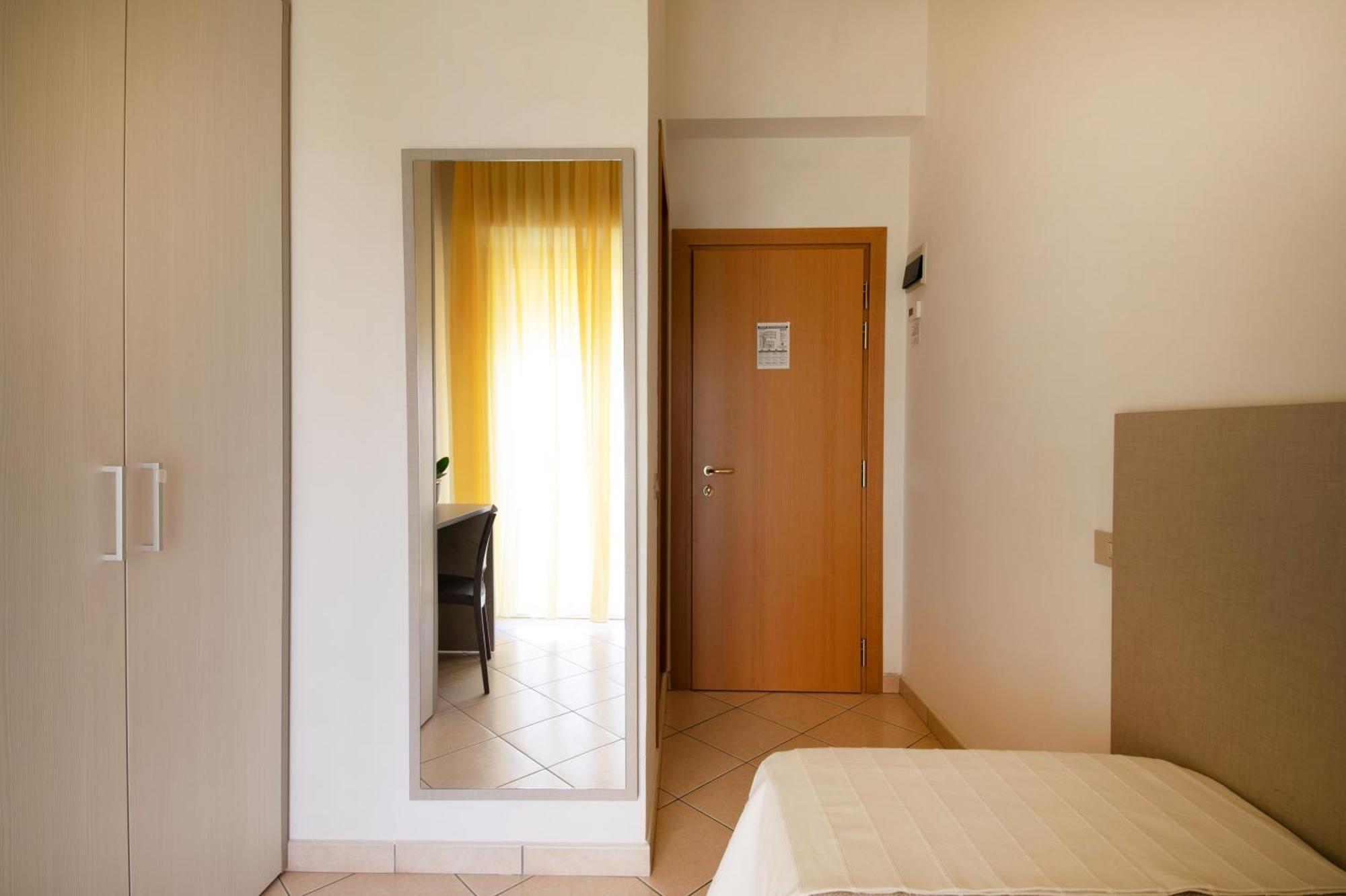 Savoia Hotel Misano Adriatico Eksteriør billede