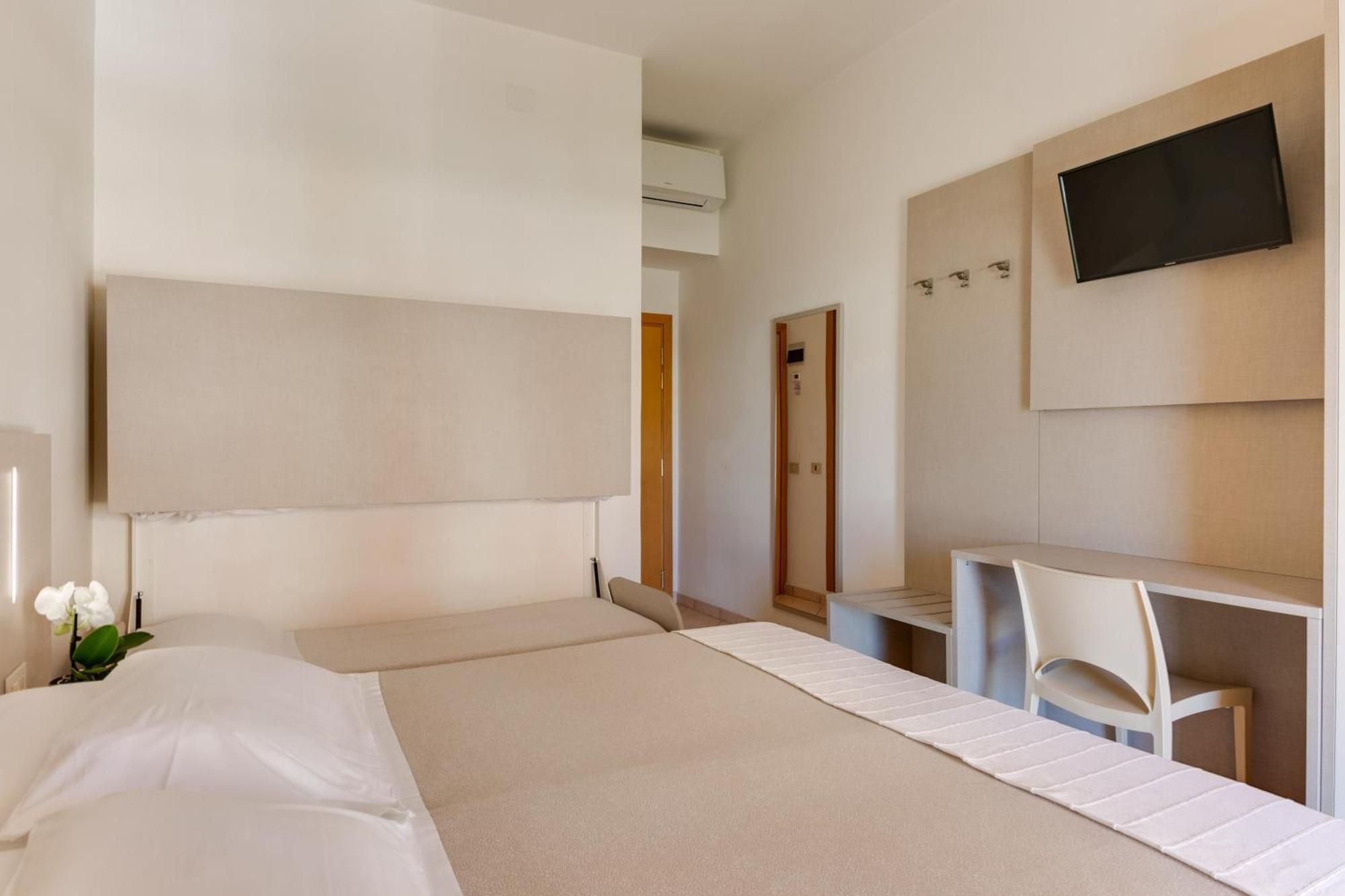 Savoia Hotel Misano Adriatico Eksteriør billede