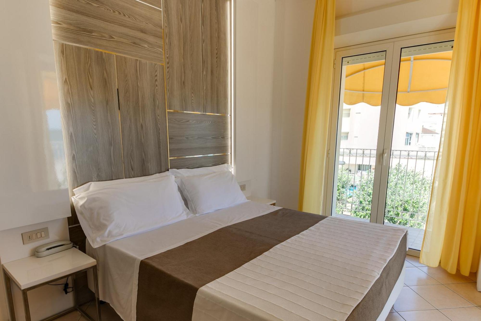 Savoia Hotel Misano Adriatico Eksteriør billede